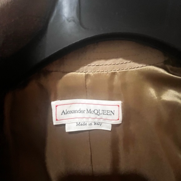 ALEXANDER MCQUEEN TRENCH COAT - Picture 4 of 9